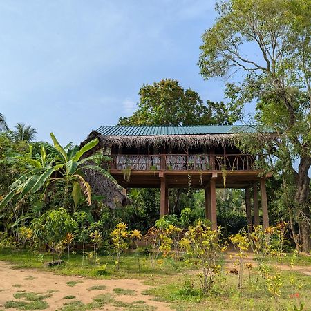Villa Sigiriya Rock View Tree House Exterior foto